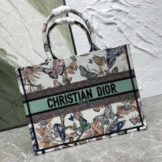 Christian Dior Shopping Bags